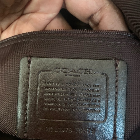 Signature jacquard, refined pebble leather, calf leather. Shoulder bag. - Picture 2 of 5